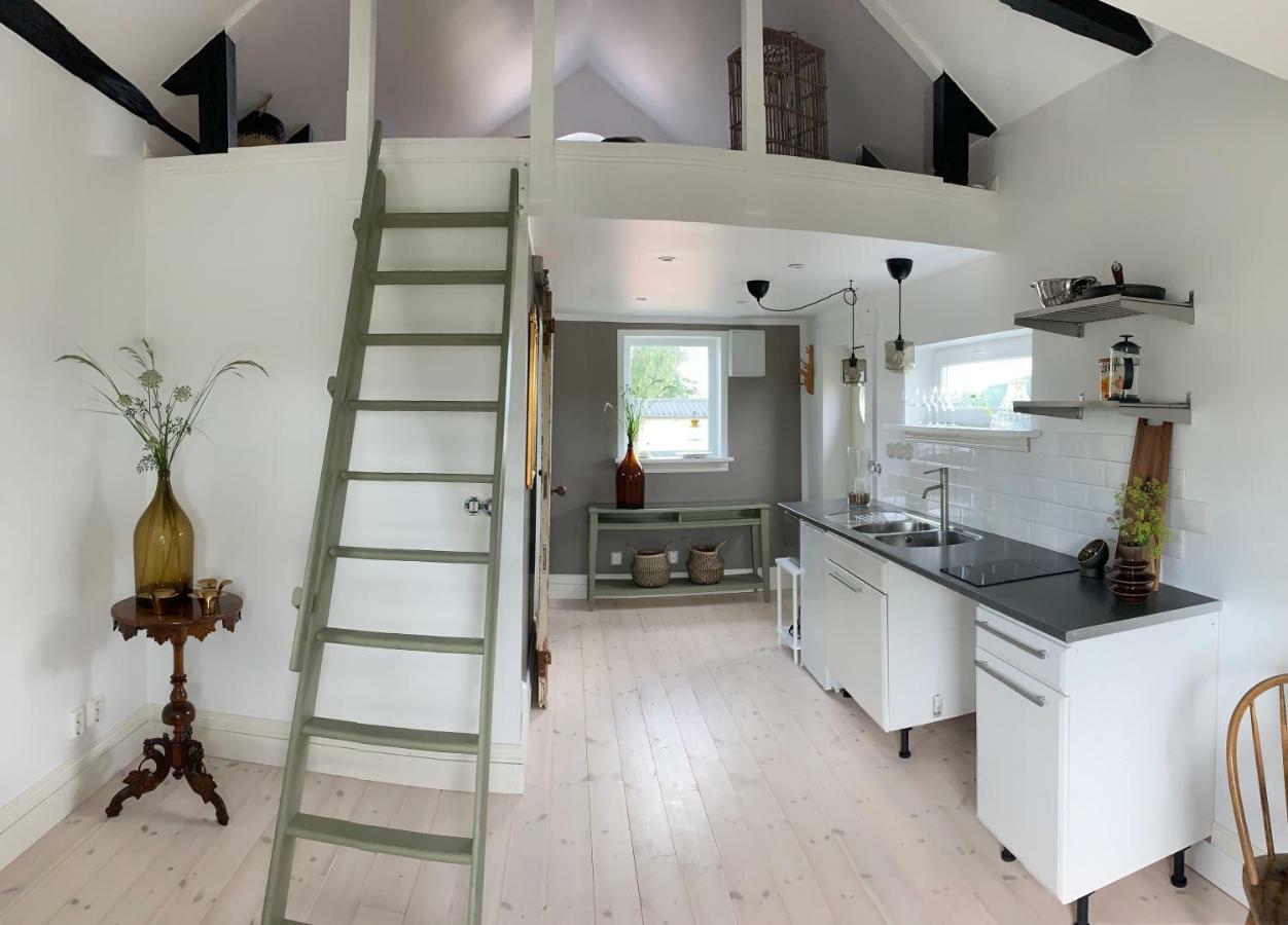 Station Bed And Kitchen Guesthouse Varberg Exterior photo